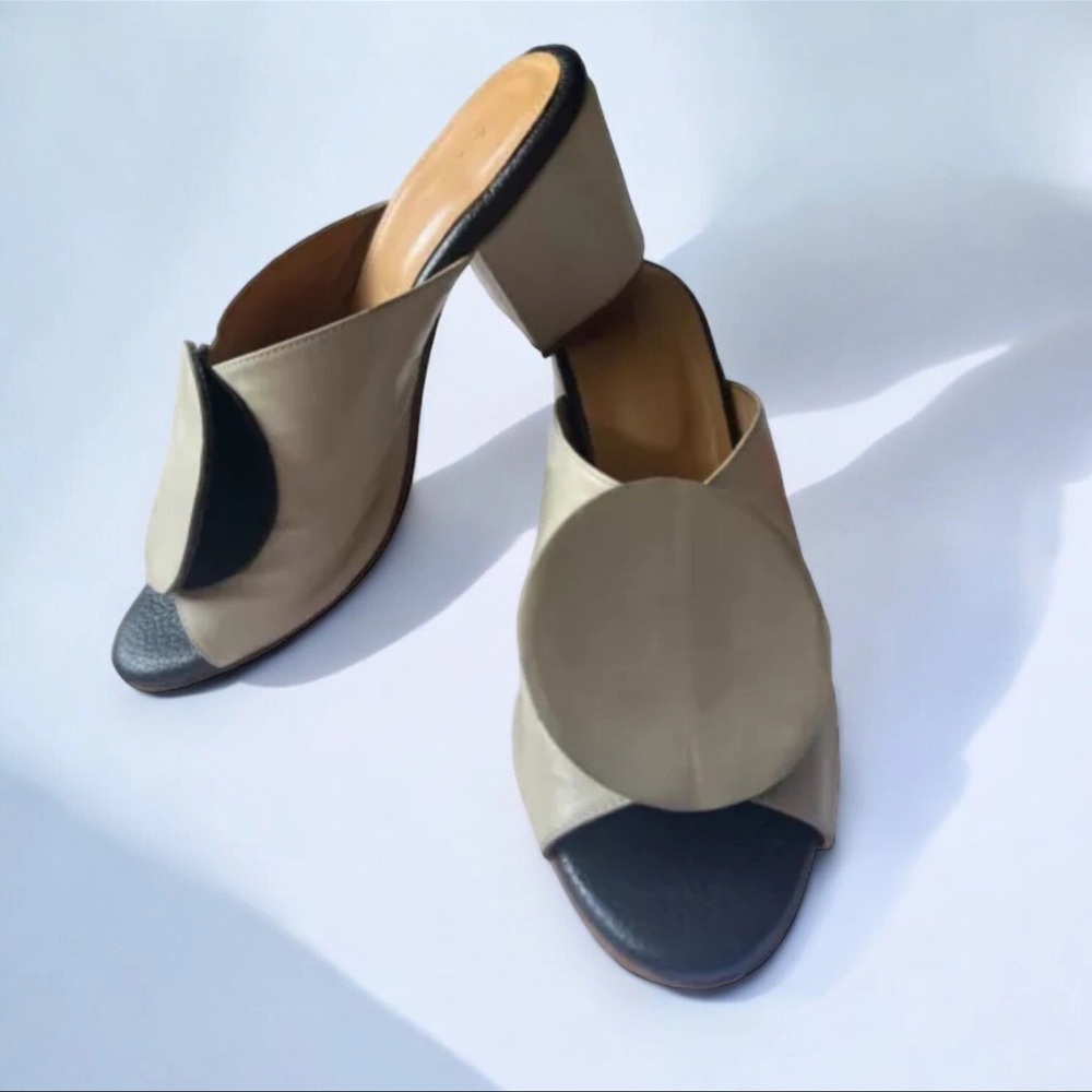 Elegant Beige and Black Women's Mules